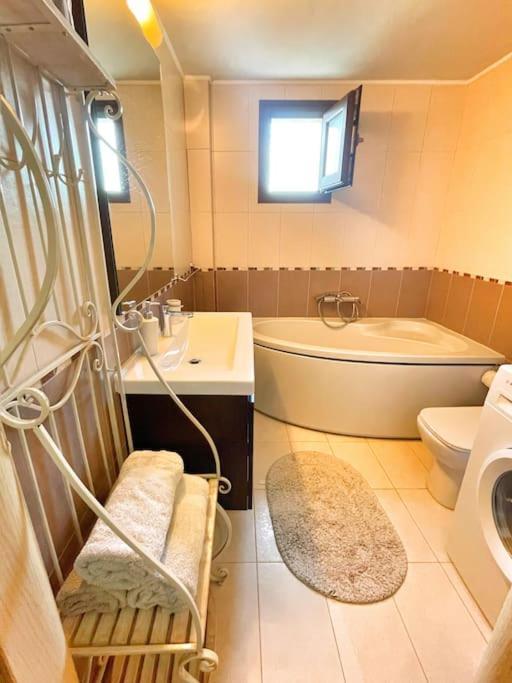 Kathiana Cozy Apartment Luaran gambar